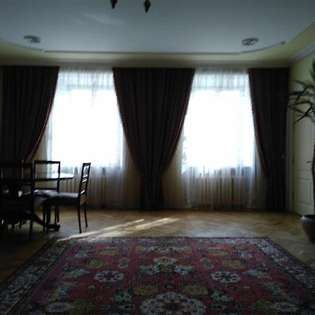 Apartment Na Rynok Square 리비프 외부 사진