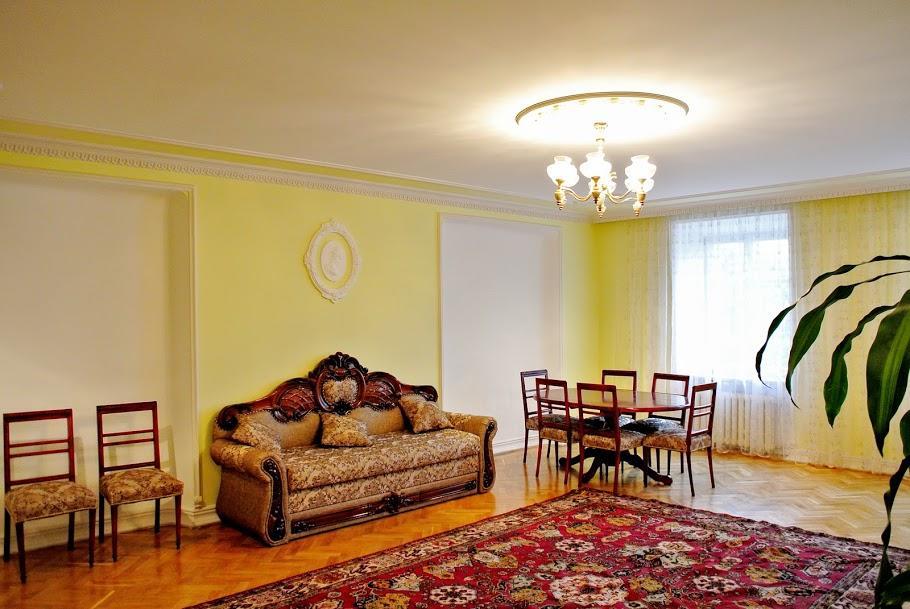 Apartment Na Rynok Square 리비프 외부 사진